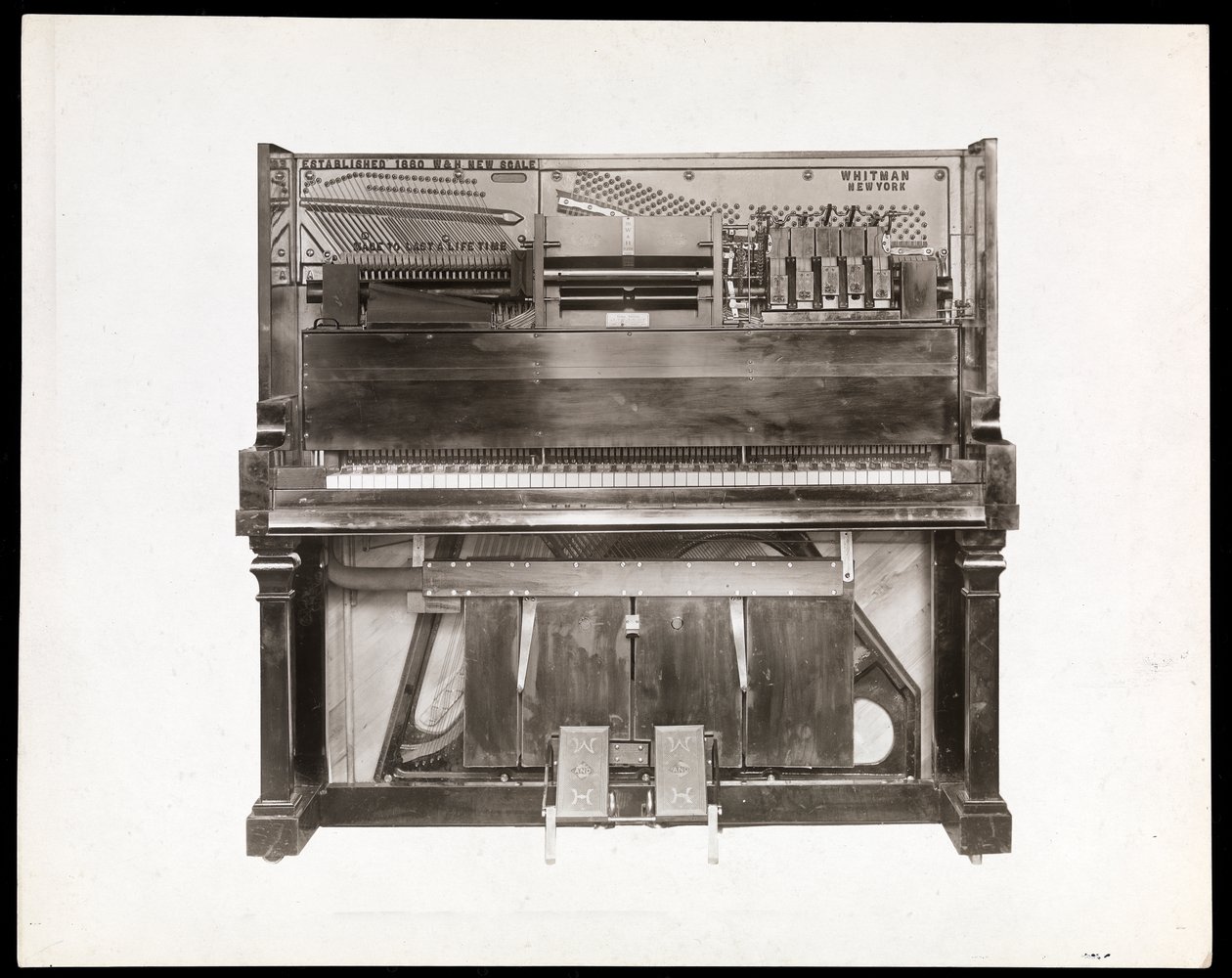 Un pianoforte automatico, 1915-16 da Byron Company