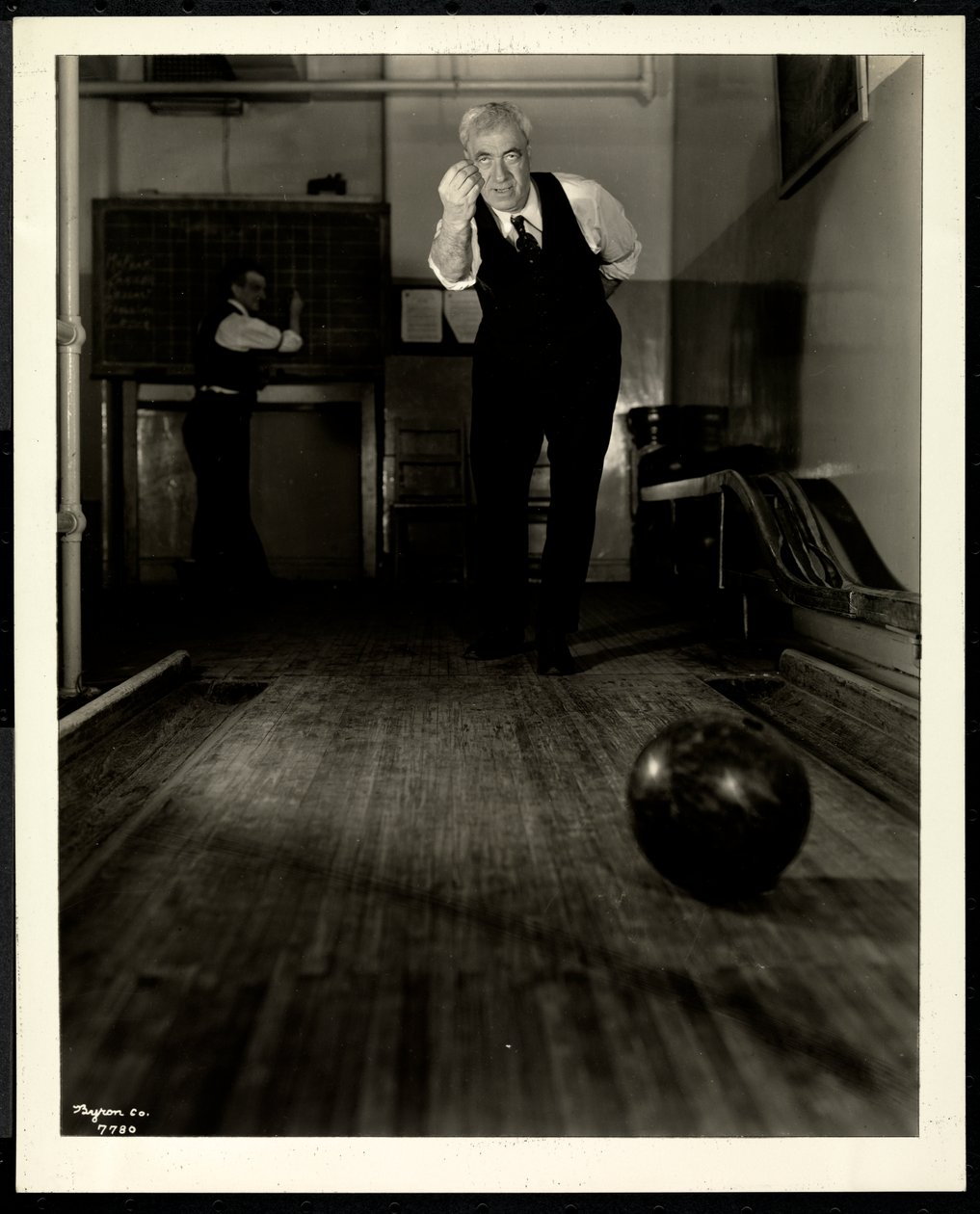 Cieco che gioca a bowling presso l