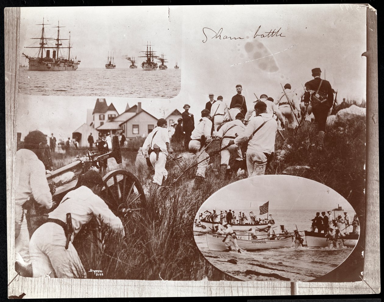 Fotografia di una precedente fotomontaggio di tre immagini delle riserve navali a Fishers Island, 1891 da Byron Company