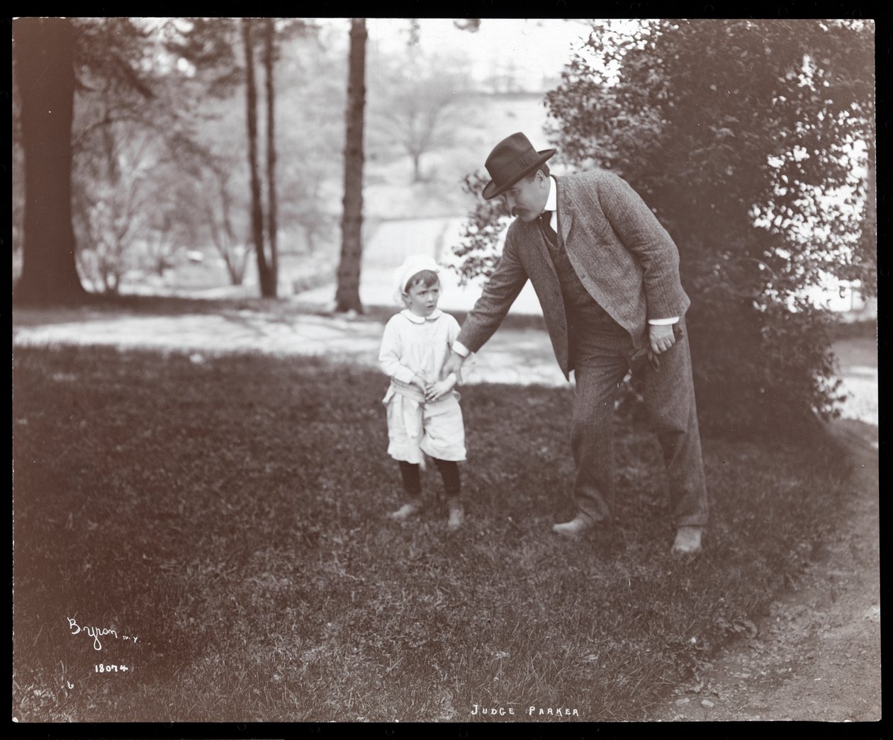 Giudice Parker, 1904 da Byron Company