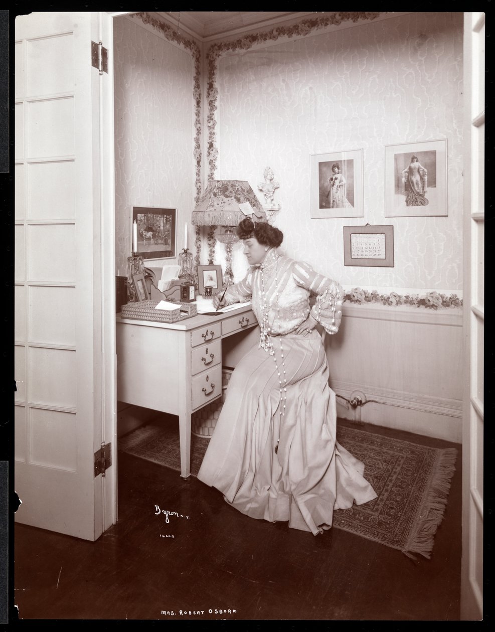 Mrs. Robert Osborn, 1902 da Byron Company