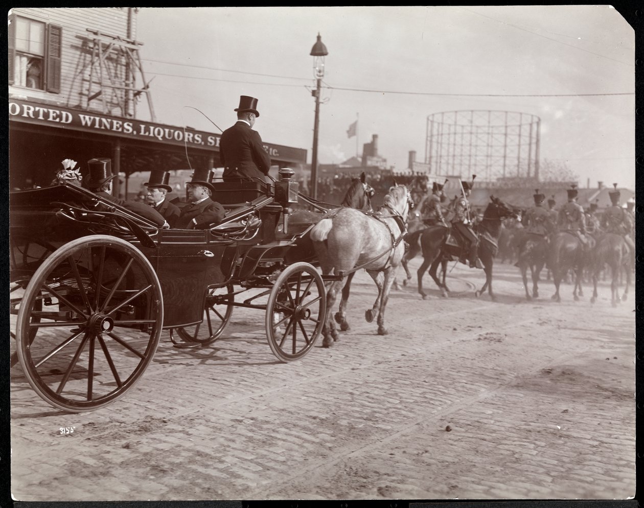 La processione associata alla dedicazione della Tomba di Grant su Riverside Drive, presumibilmente il 27 aprile 1897, New York da Byron Company