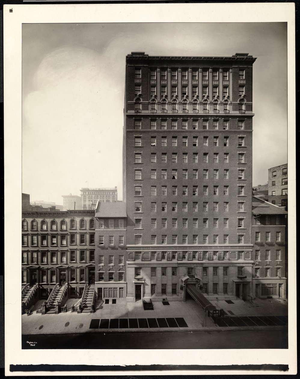 Hotel La Salle, 30 East 60th Street, New York, 1920 da Byron Company