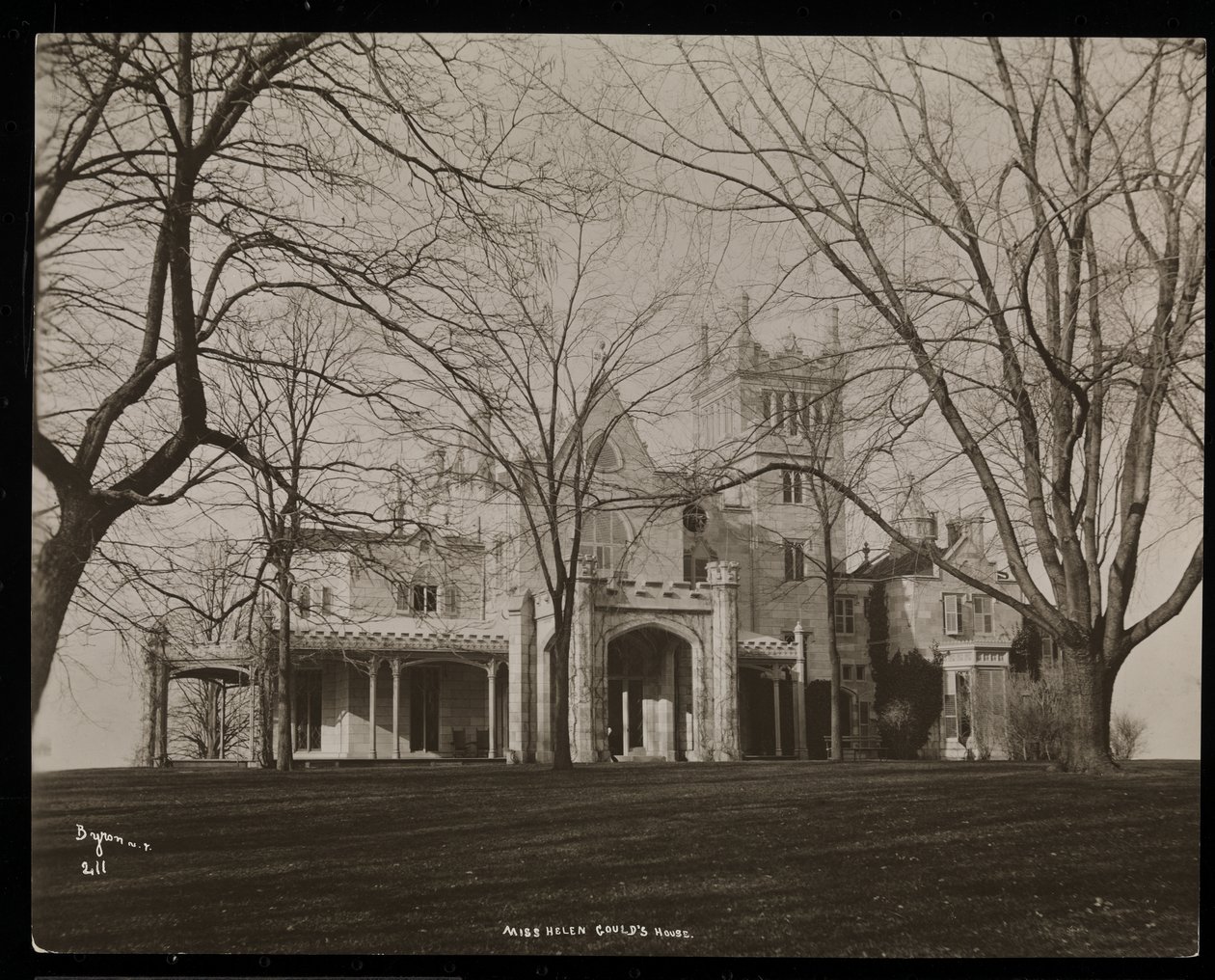 La tenuta di Helen Gould (ex residenza di Jay Gould) a Tarrytown, New York, 1893-94 da Byron Company