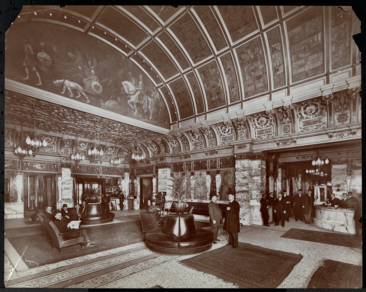 La hall dell