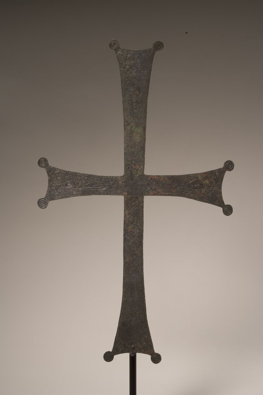 Croce processionale con iscrizione incisa, X-XII secolo d.C. da Byzantine