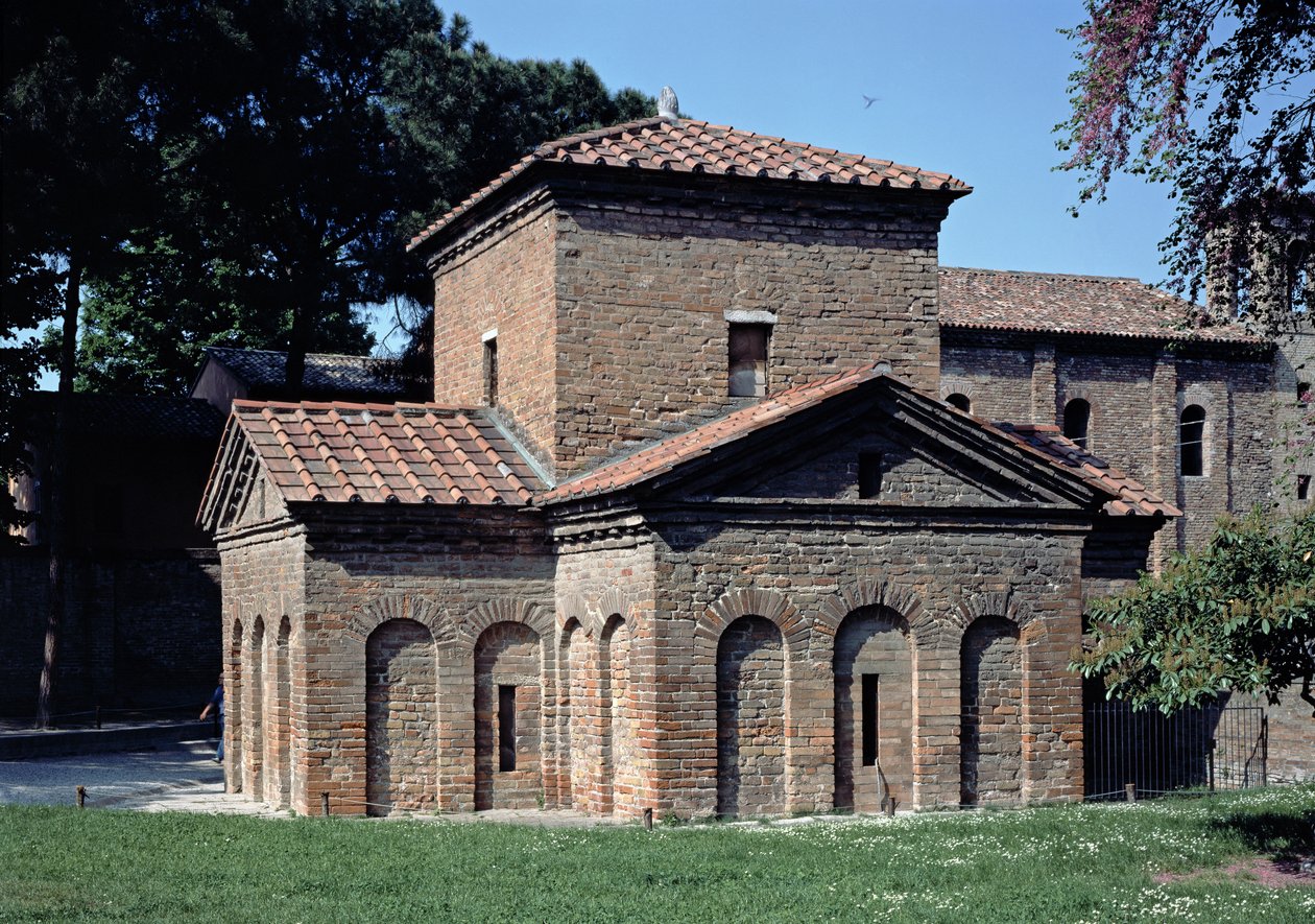 Facciata posteriore della tomba, metà del V secolo da Byzantine