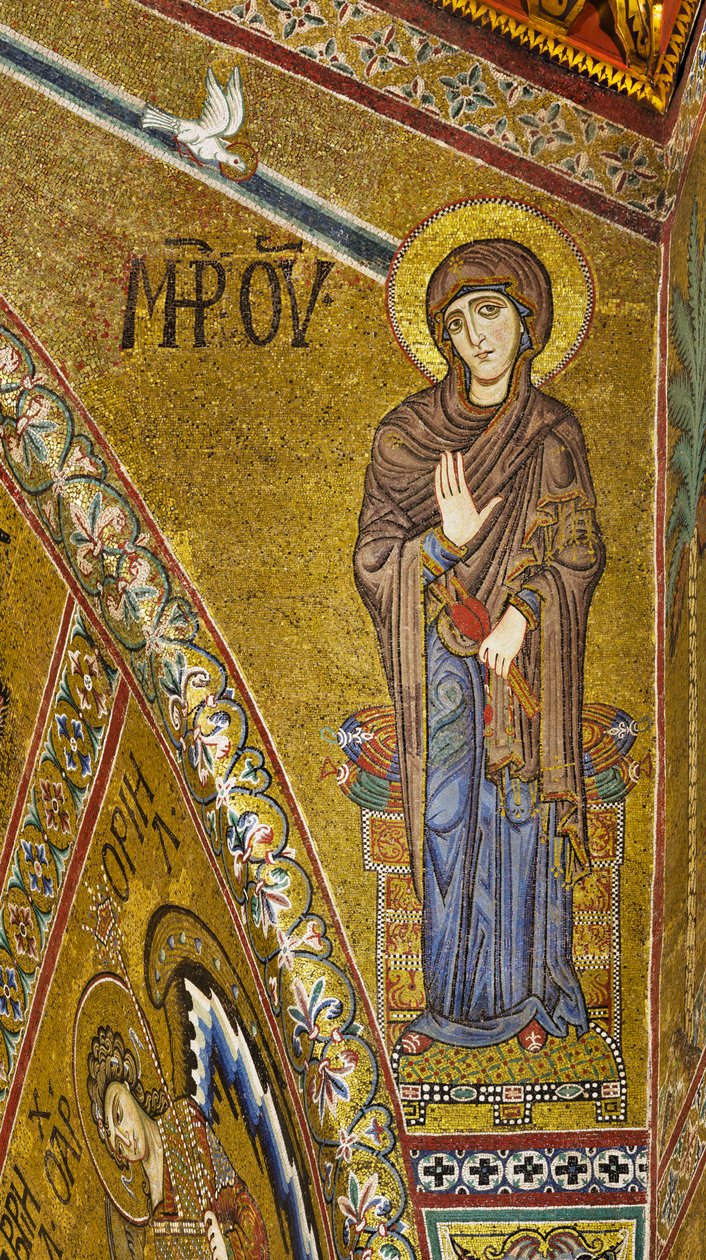 Abside: Vergine Annunciata, mosaico bizantino con sfondo dorato nel timpano dell