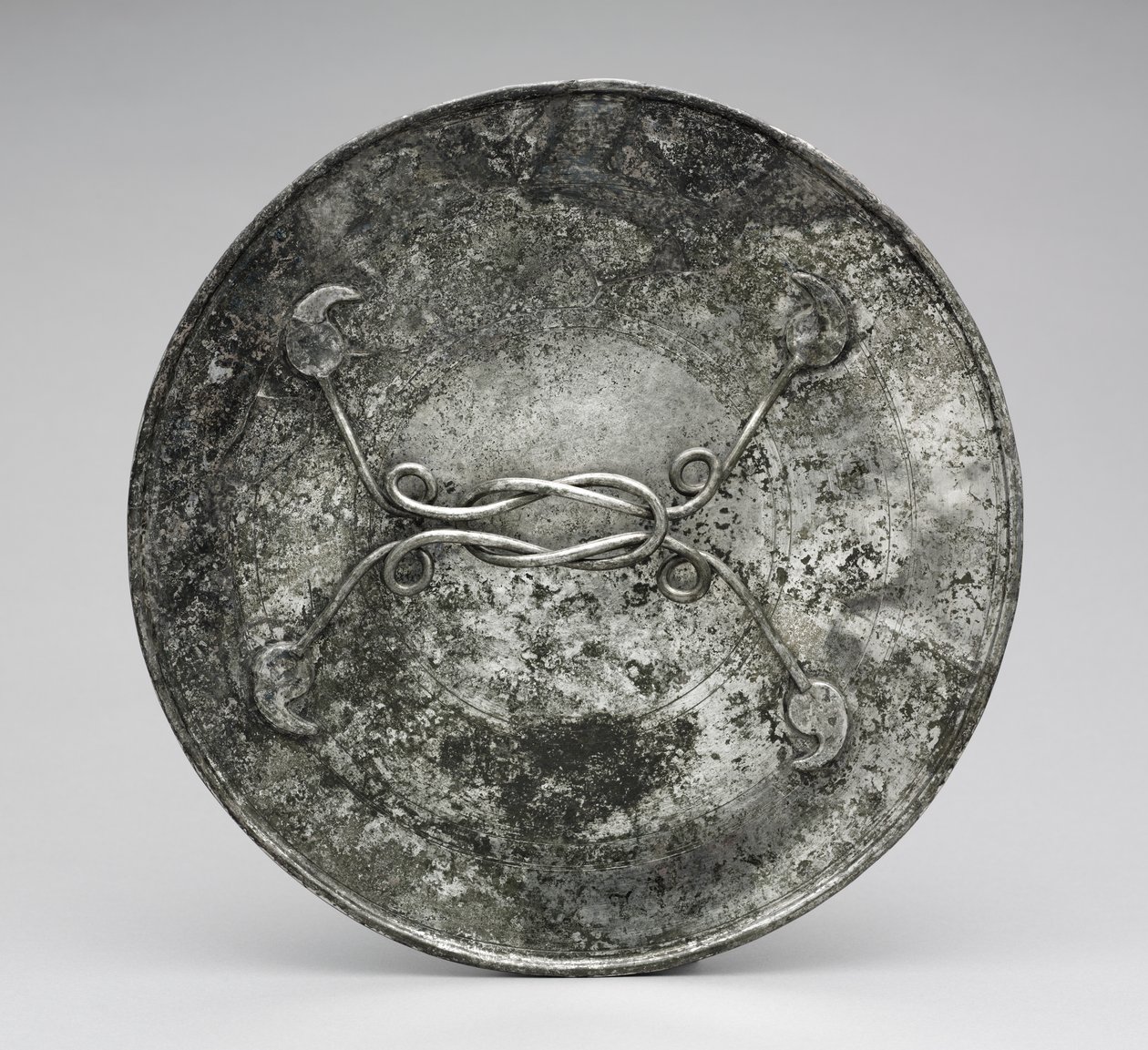 Specchio con manico a forma di nodo di Eracle, c.280-400 da Byzantine Byzantine