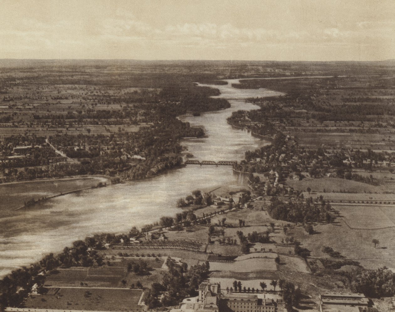 Riviere Des Prairies, alle spalle dell