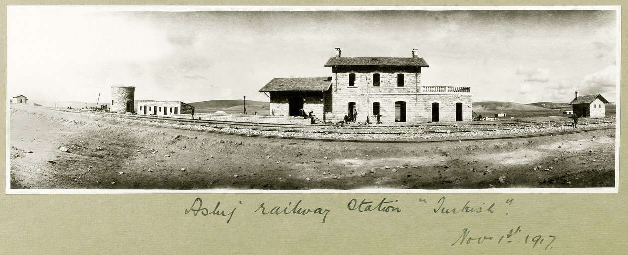 Stazione ferroviaria di Asluj, 1 novembre 1917 da Capt. Arthur Rhodes
