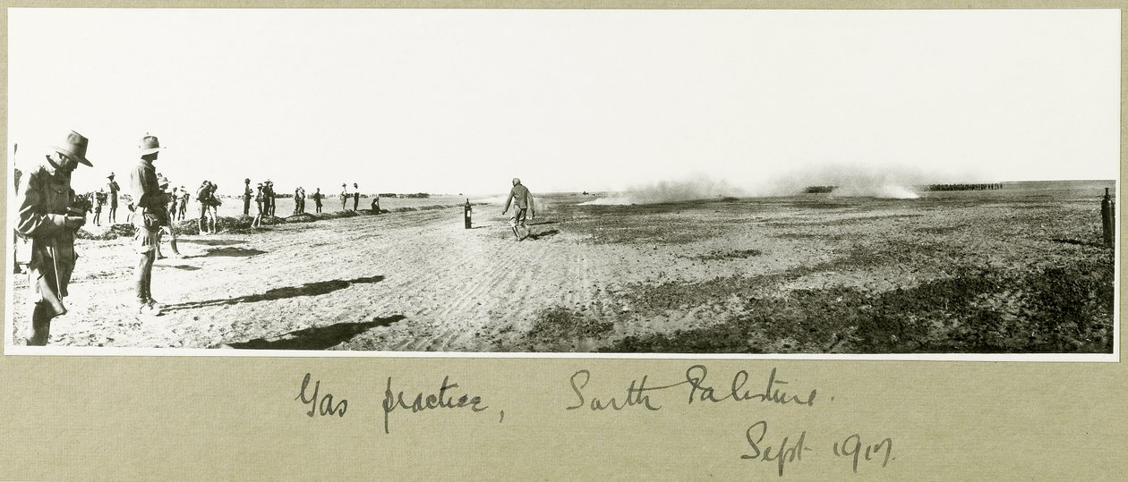 Pratica del gas, Palestina meridionale, settembre 1917 da Capt. Arthur Rhodes