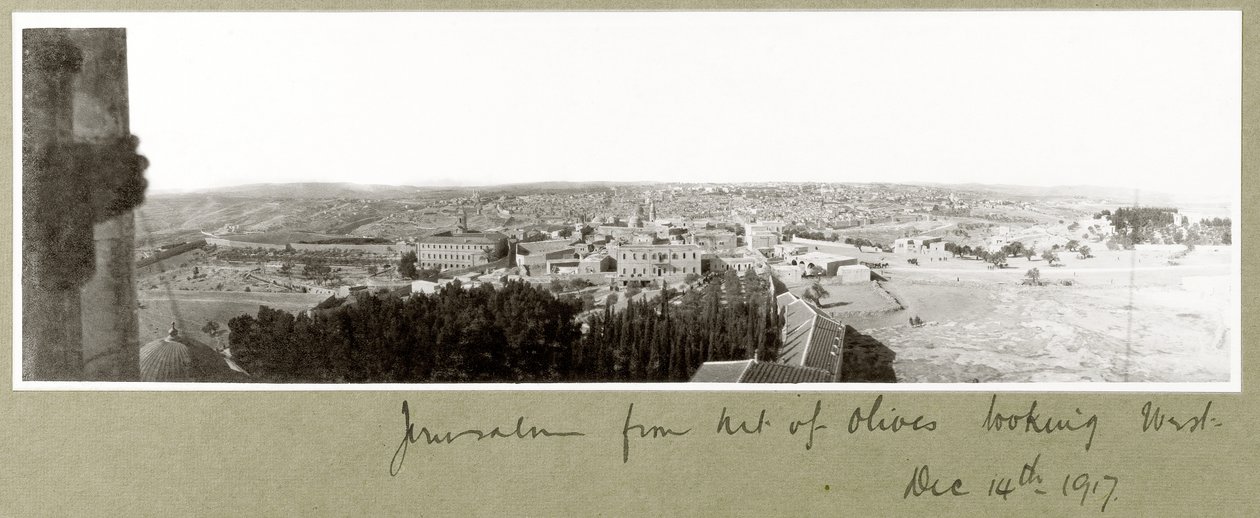 Gerusalemme dal Monte degli Ulivi guardando a ovest, 14 dicembre 1917 da Capt. Arthur Rhodes