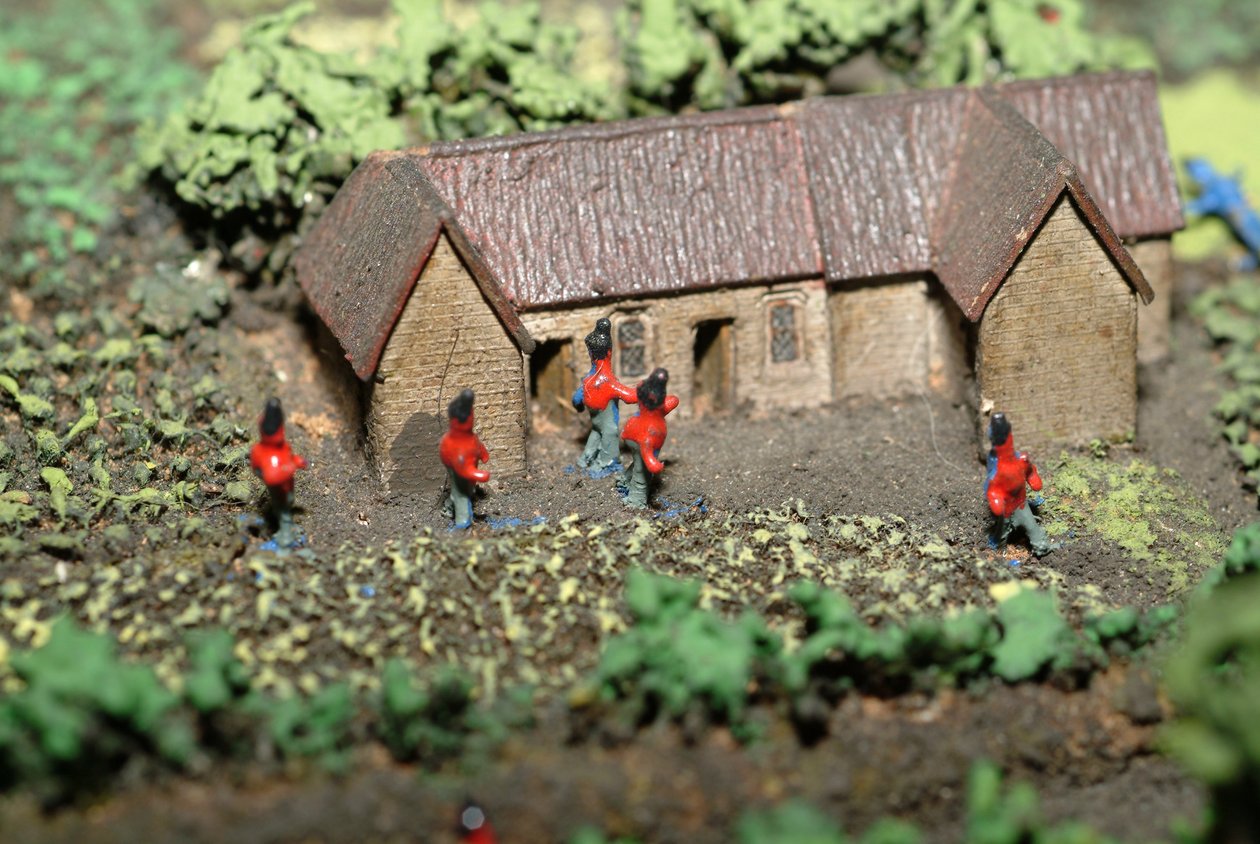 Diorama della Battaglia di Waterloo che mostra le truppe posizionate alle 19.45 del 18 giugno 1815 (dettaglio) da Capt. William Siborne