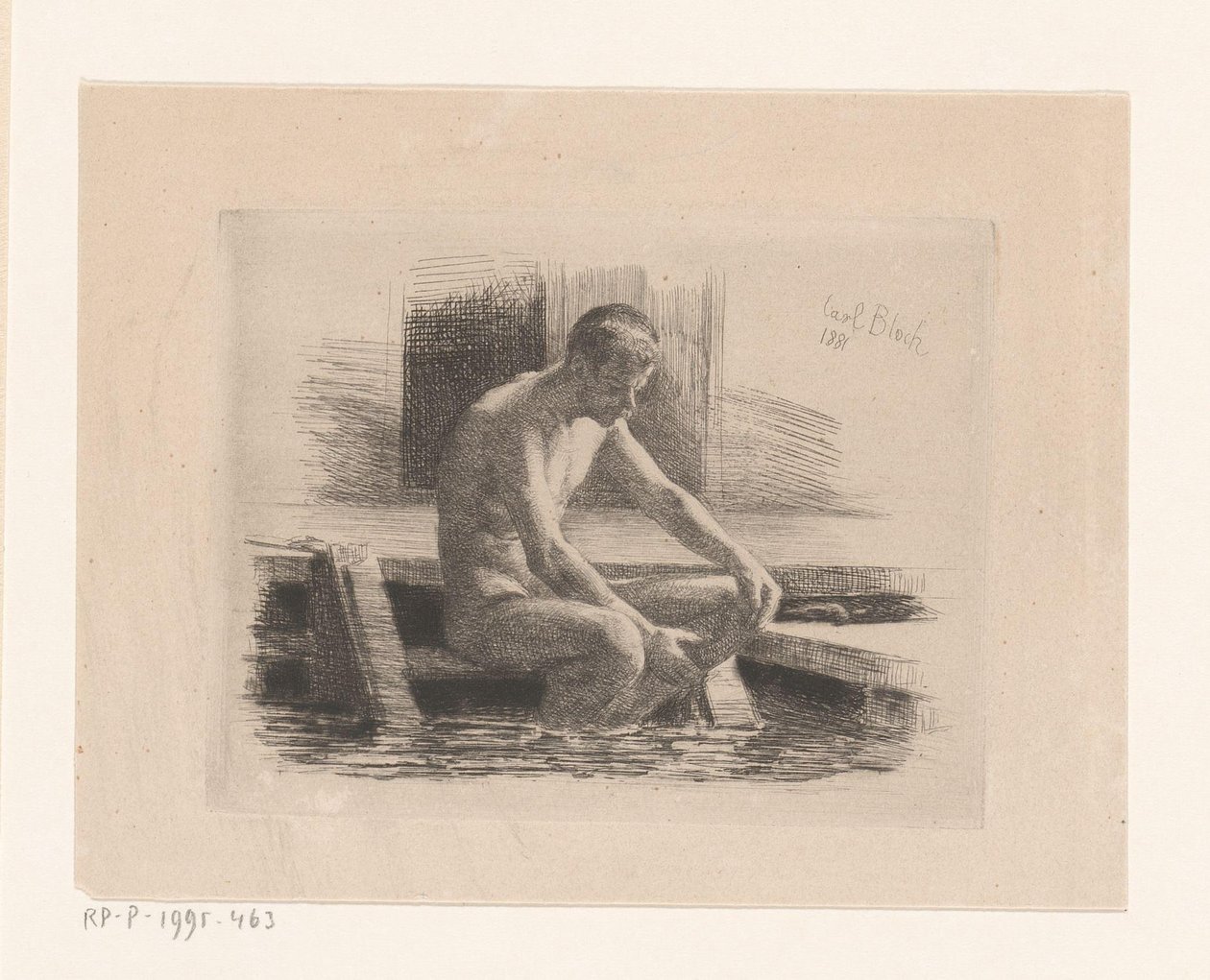 Uomo nudo, seduto su un gradino vicino all