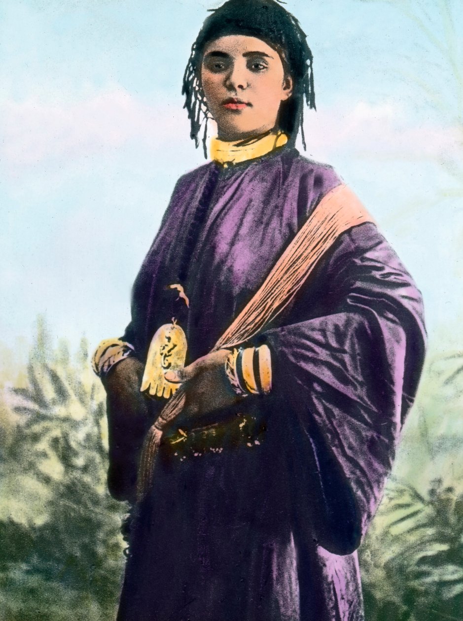 Marocco, ritratto di una giovane donna, circa 1910, Archivio Carl Simon da Carl Simon