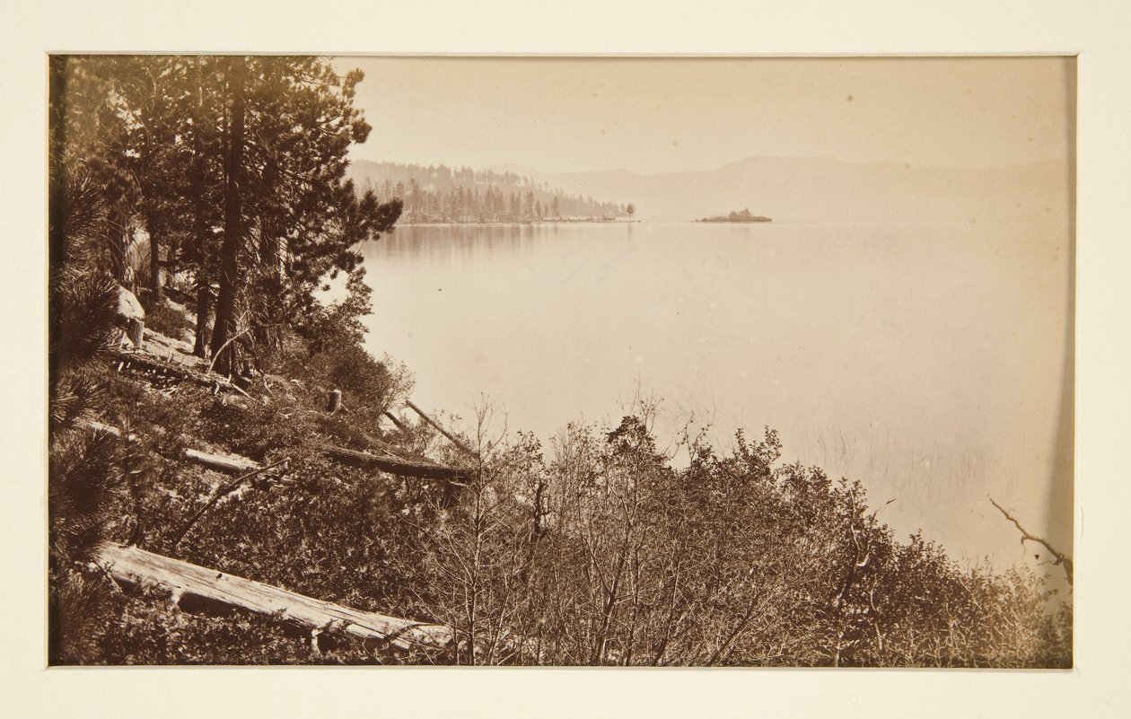 Quattro scene ferroviarie e quattro vedute del Lago Tahoe: Lago Tahoe da Artist Rocks da Carleton E. Watkins