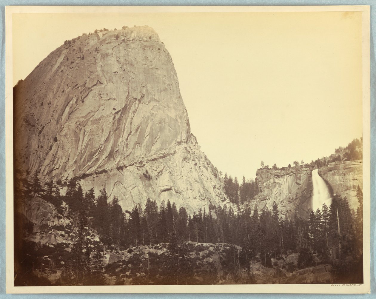 Monte Broderick, Cascate del Nevada, 700 piedi, Yosemite da Carleton E. Watkins