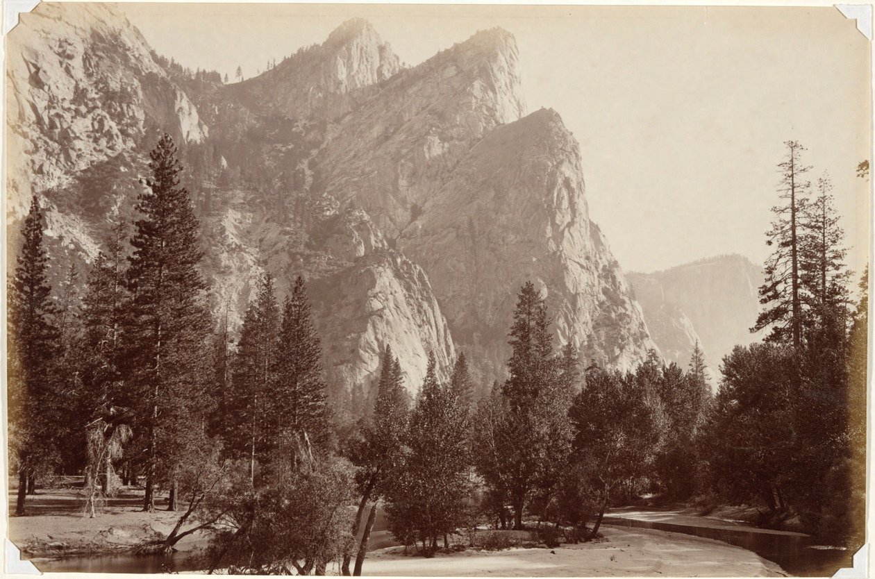 I Tre Fratelli, 4.480 piedi, Valle di Yosemite da Carleton E. Watkins