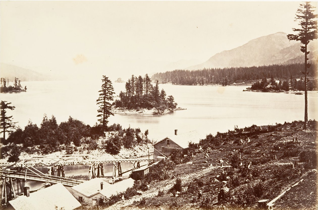 Isole nelle Cascate Superiori, Oregon da Carleton Emmons Watkins