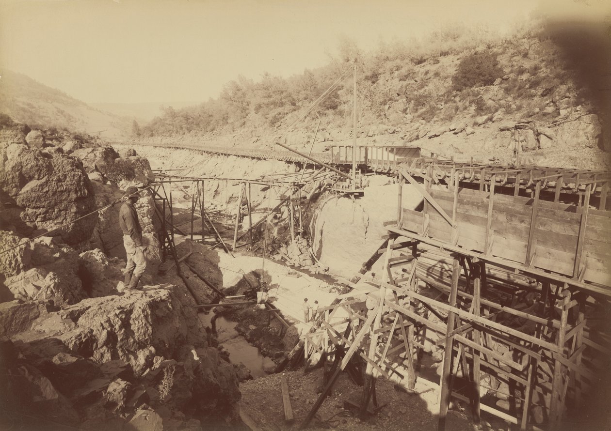 Messa in ascensore, Golden Feather, Oroville, 1891 (foto) da Carleton Emmons Watkins
