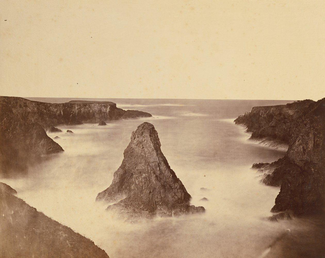 [Veduta costiera n. 1] / [Veduta costiera, Mendocino] da Carleton Watkins