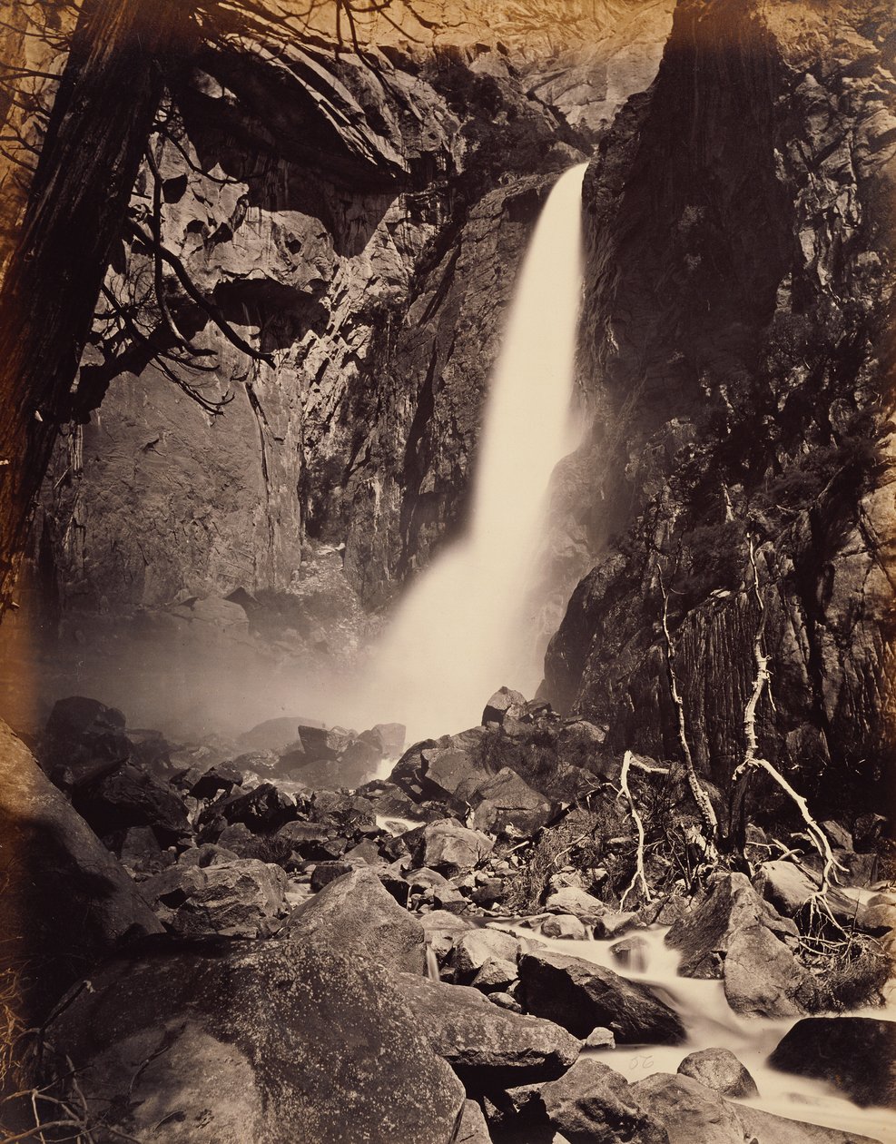 [Cascata inferiore di Yosemite, 418 piedi] da Carleton Watkins