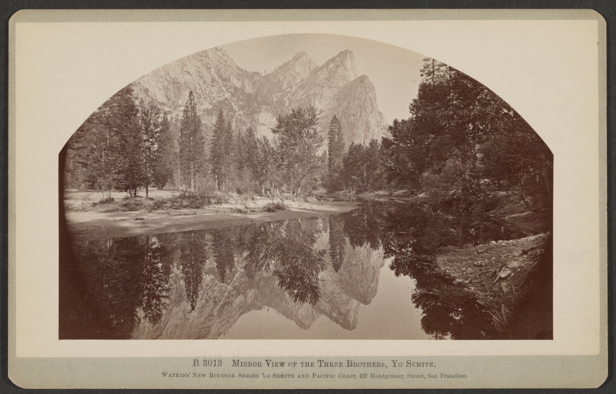 La vista allo specchio dei tre fratelli, Yo Semite da Carleton Watkins