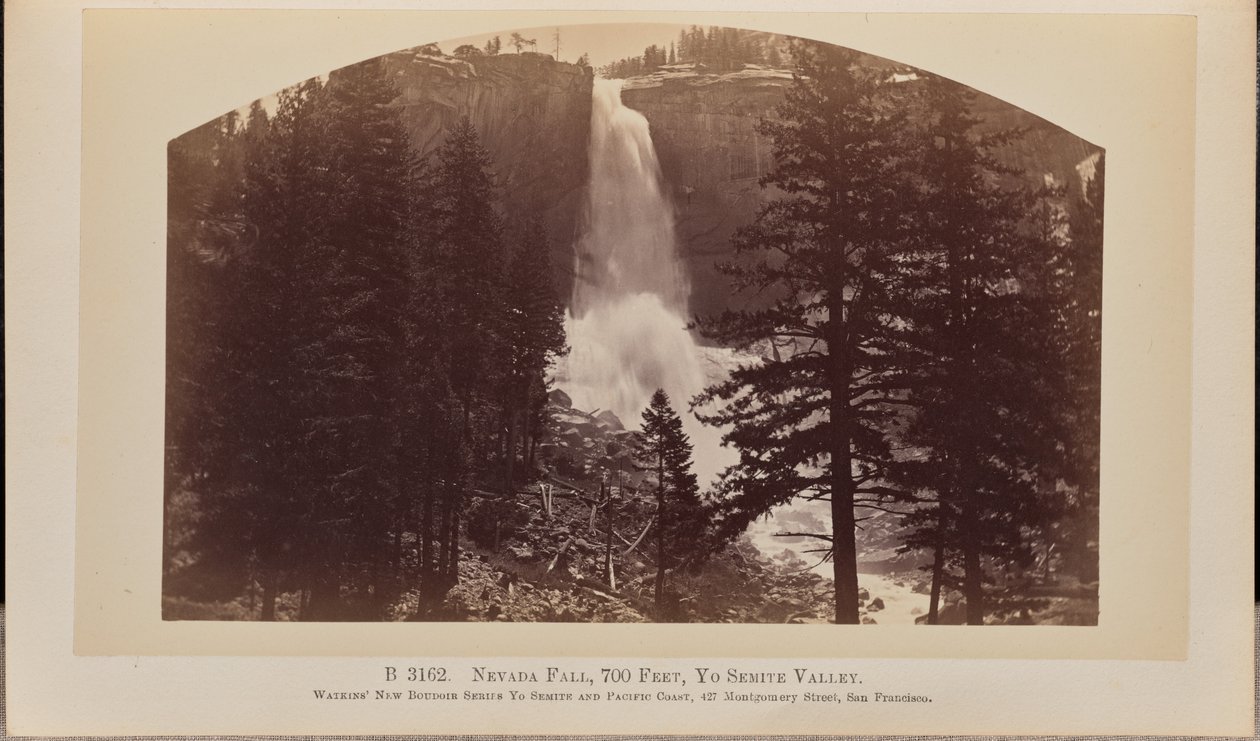 Cascata Nevada, 700 piedi, valle di Yosemite da Carleton Watkins