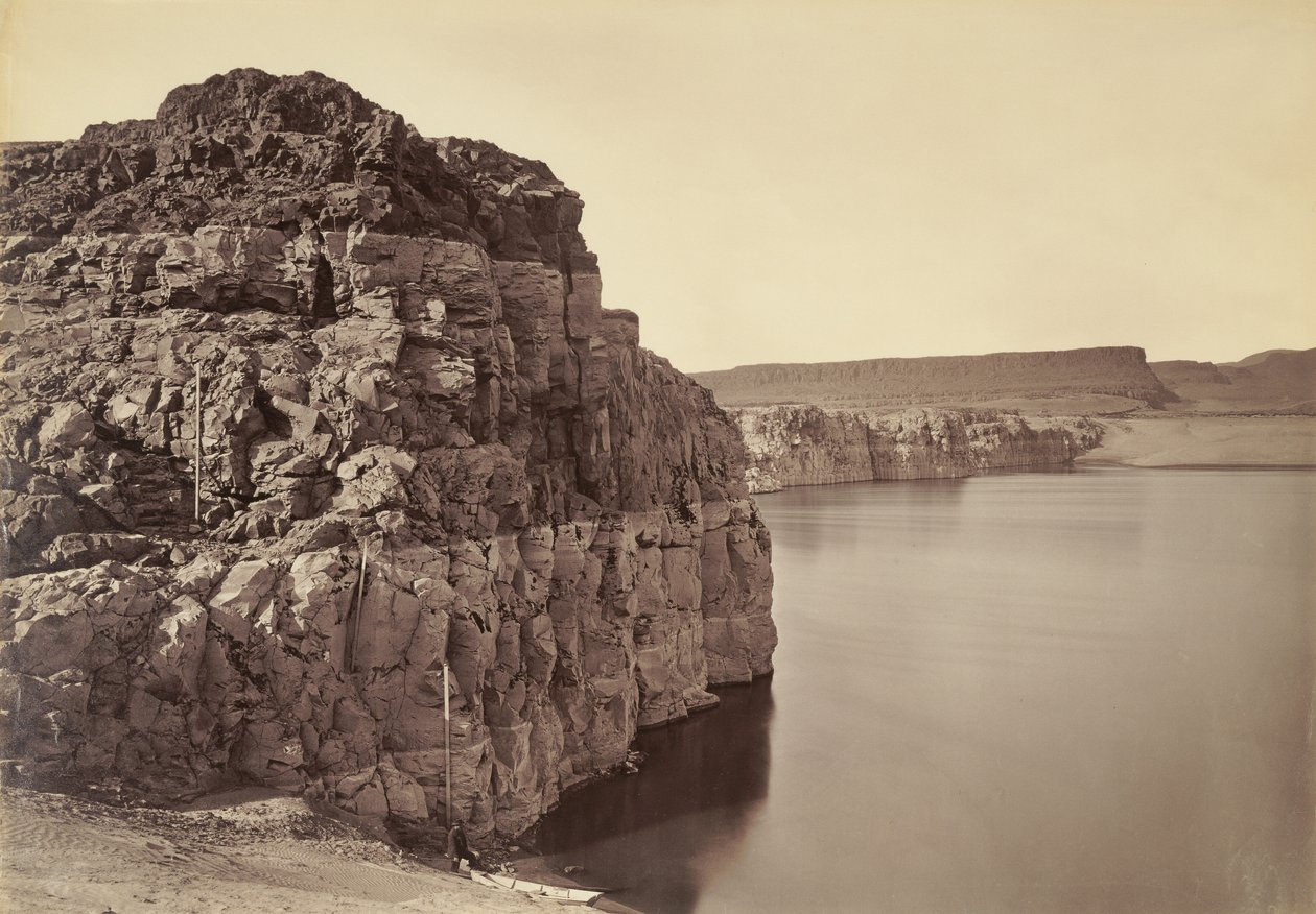 [The Dalles, estremi di alta e bassa marea, 92 piedi] / [Testata delle Dalles, fiume Columbia, Oregon] da Carleton Watkins