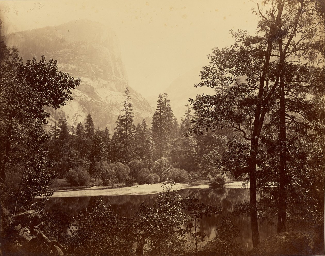 [«Il lago» - Valle di Yosemite] / [Riva del lago] / [Lago Ah-Wi-Yah, Yosemite] / [Mirror Lake e monte Watkins, Yosemite] da Carleton Watkins