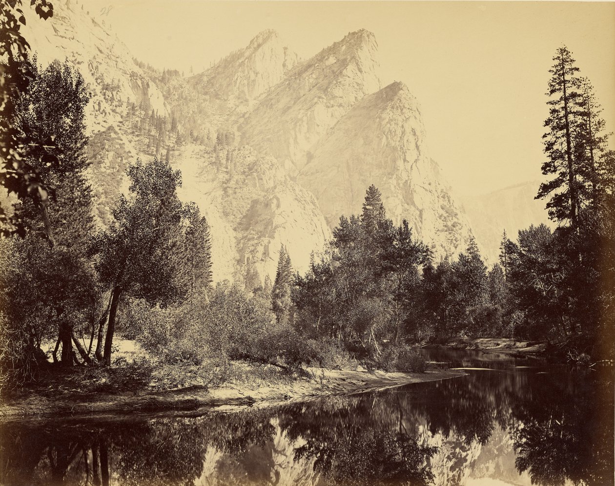 [Tre fratelli, 4480 piedi] da Carleton Watkins