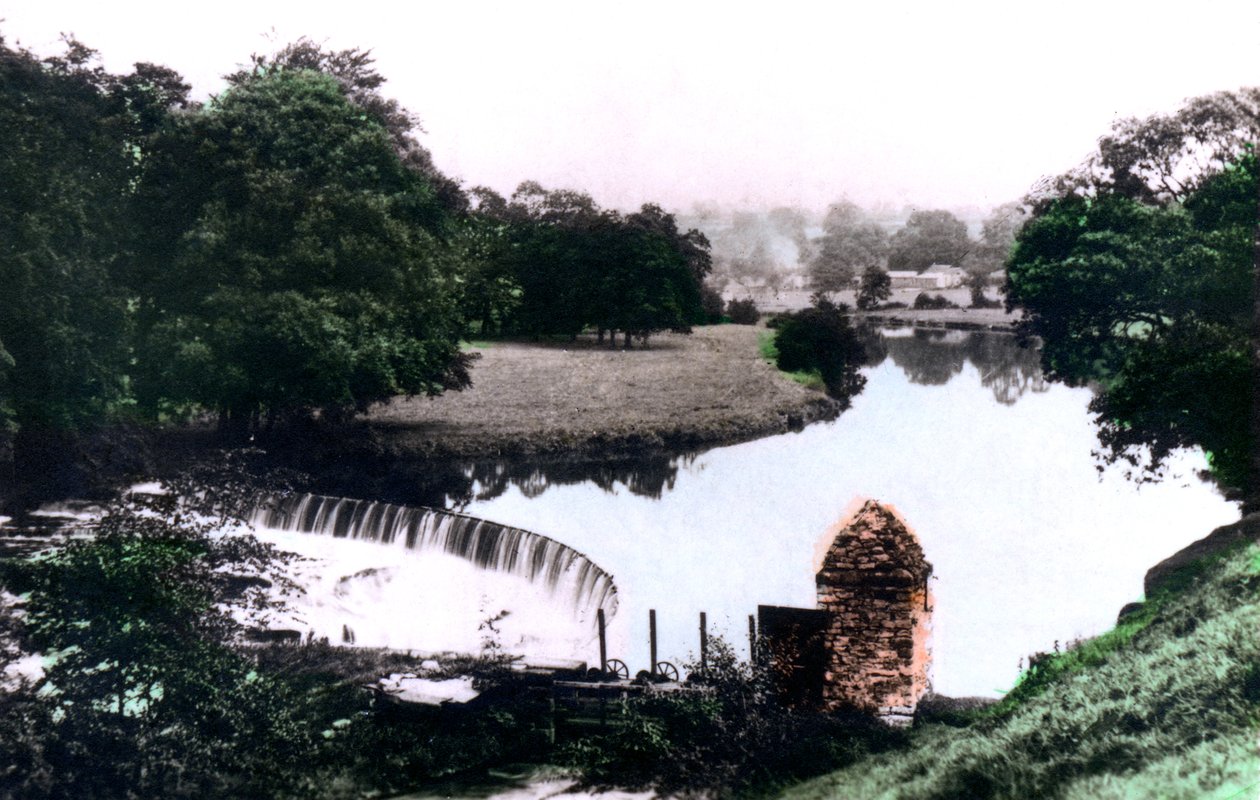 La Valle di Riddle a Clitheroe, Lancashire, 1926 da Cavenders Ltd