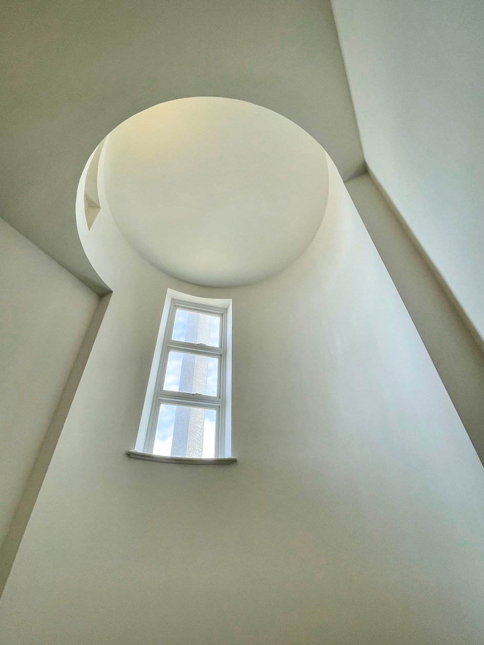 Composizione - Architettura - Dettagli, 2023 (foto) da Cécile Jamet