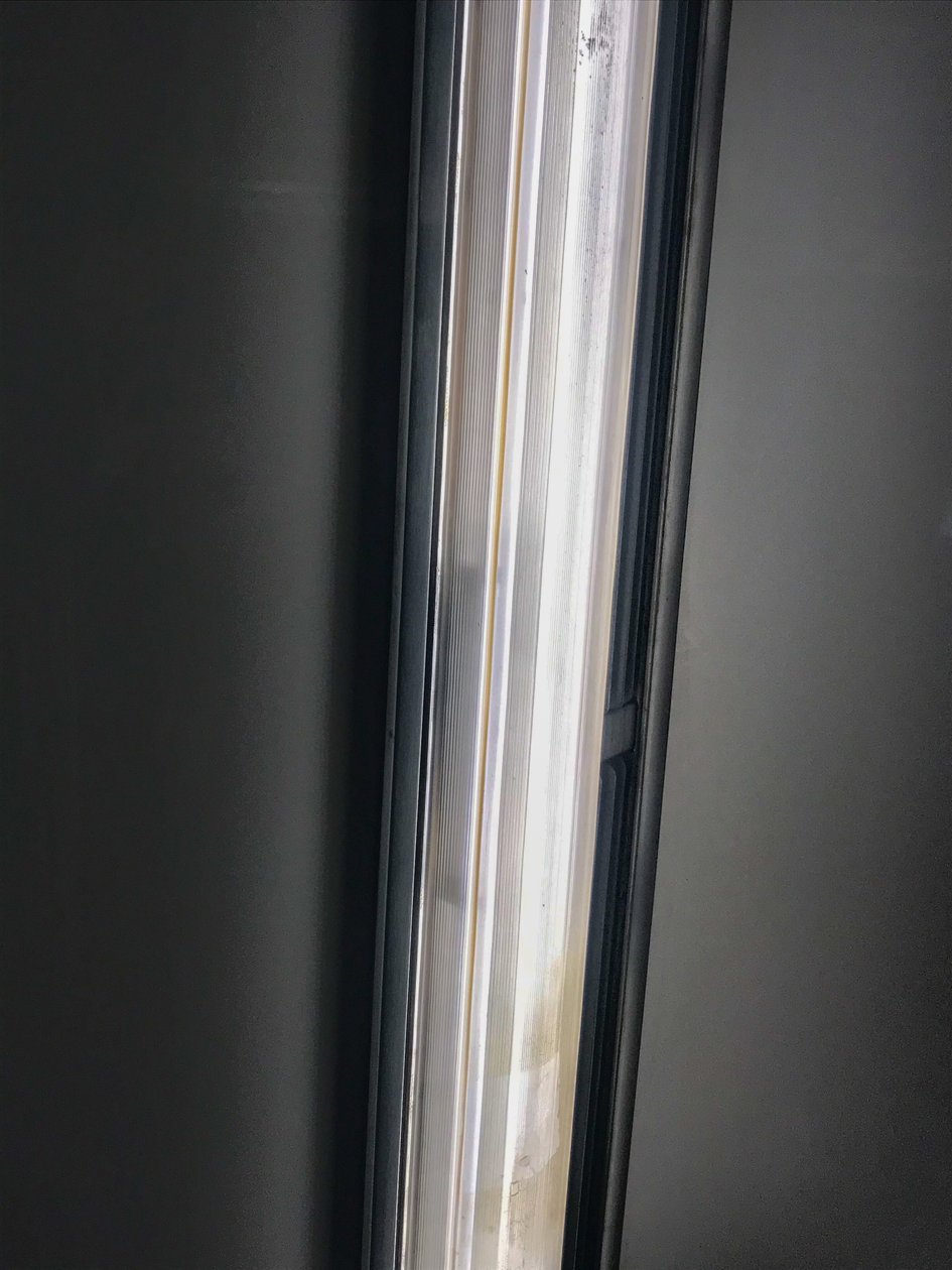 Composizione - Luce, 2019 (foto) da Cécile Jamet