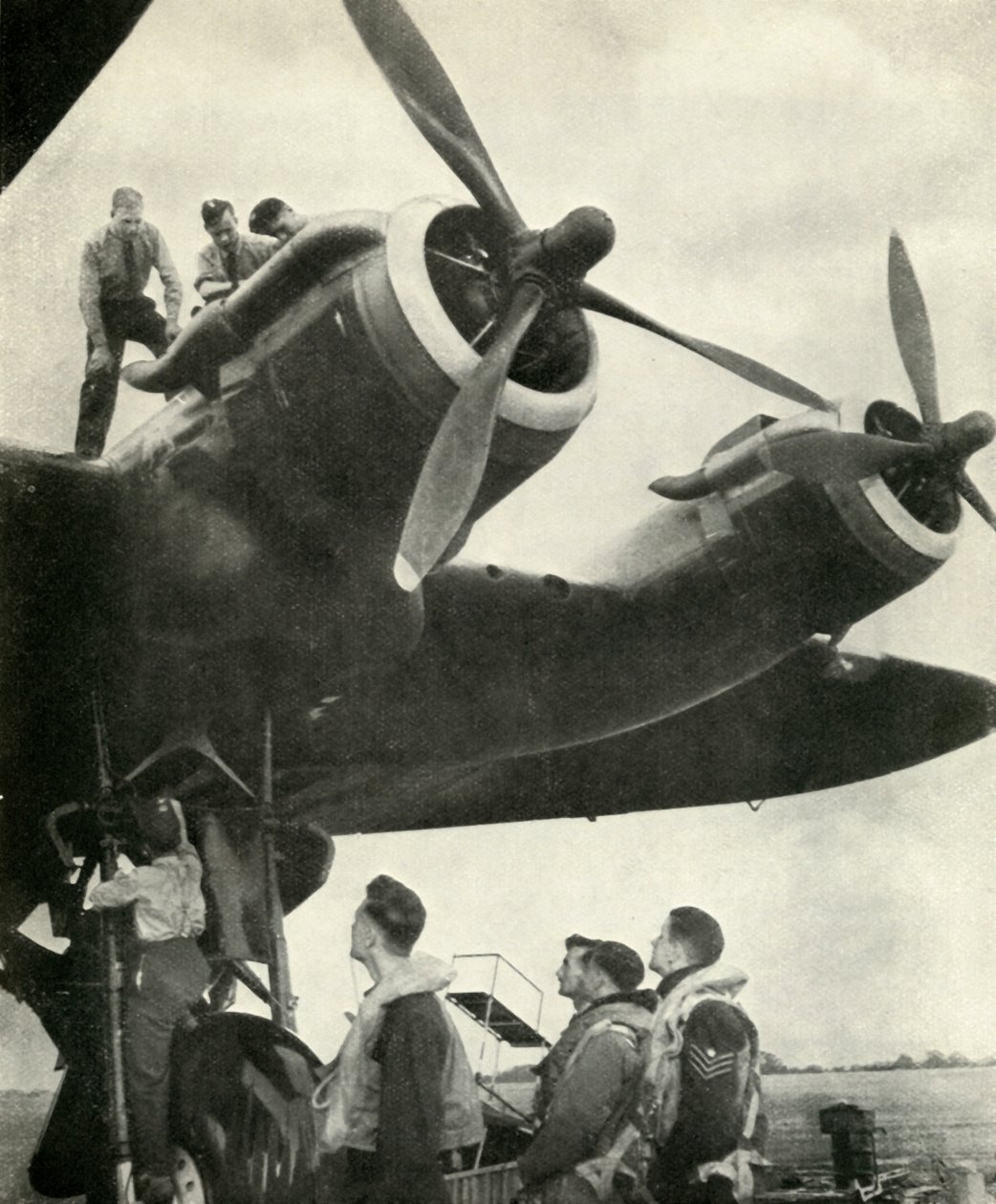 Equipaggi e personale di terra, c1943 da Cecil Beaton