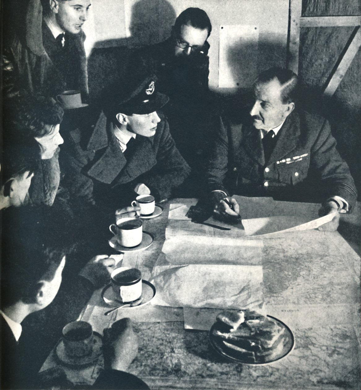 Ritorno: Interrogatorio, 1941 da Cecil Beaton