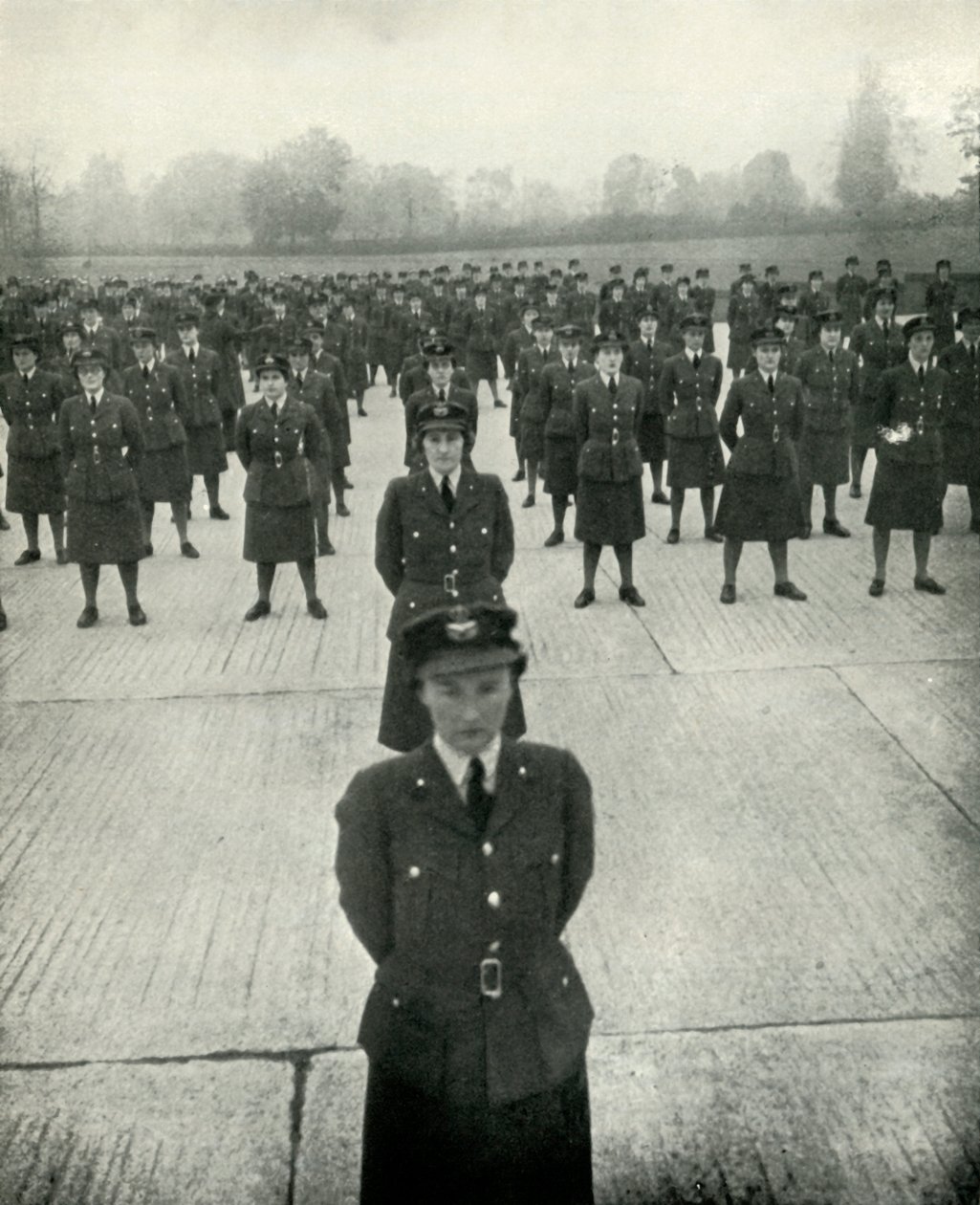 Ufficiali W.A.A.F. alla loro scuola di istruzione, c1943 da Cecil Beaton