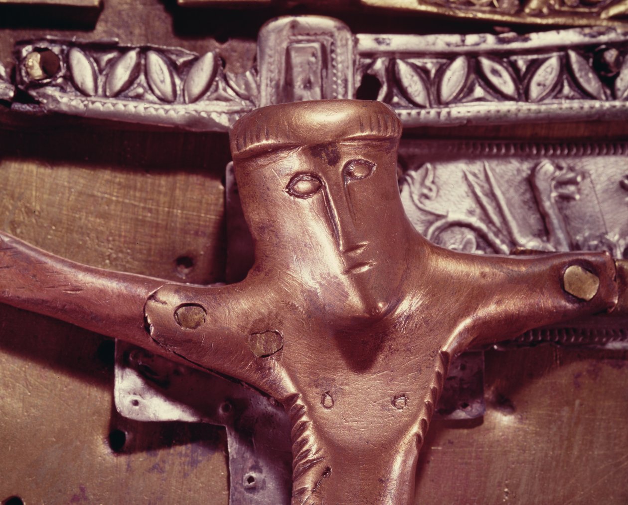 Reliquiario della Campana noto come Corp Naomh, Templecross, Contea di Westmeath, X e XV secolo (dettaglio) da Celtic