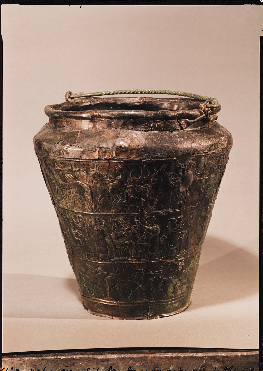 Situla con tre bande decorative a rilievo (bronzo) da Celtic