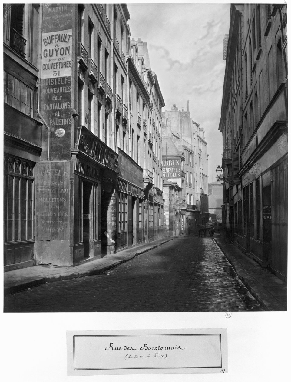 Rue des Bourdonnais (da rue de Rivoli) Parigi 1858-78 da Charles Marville