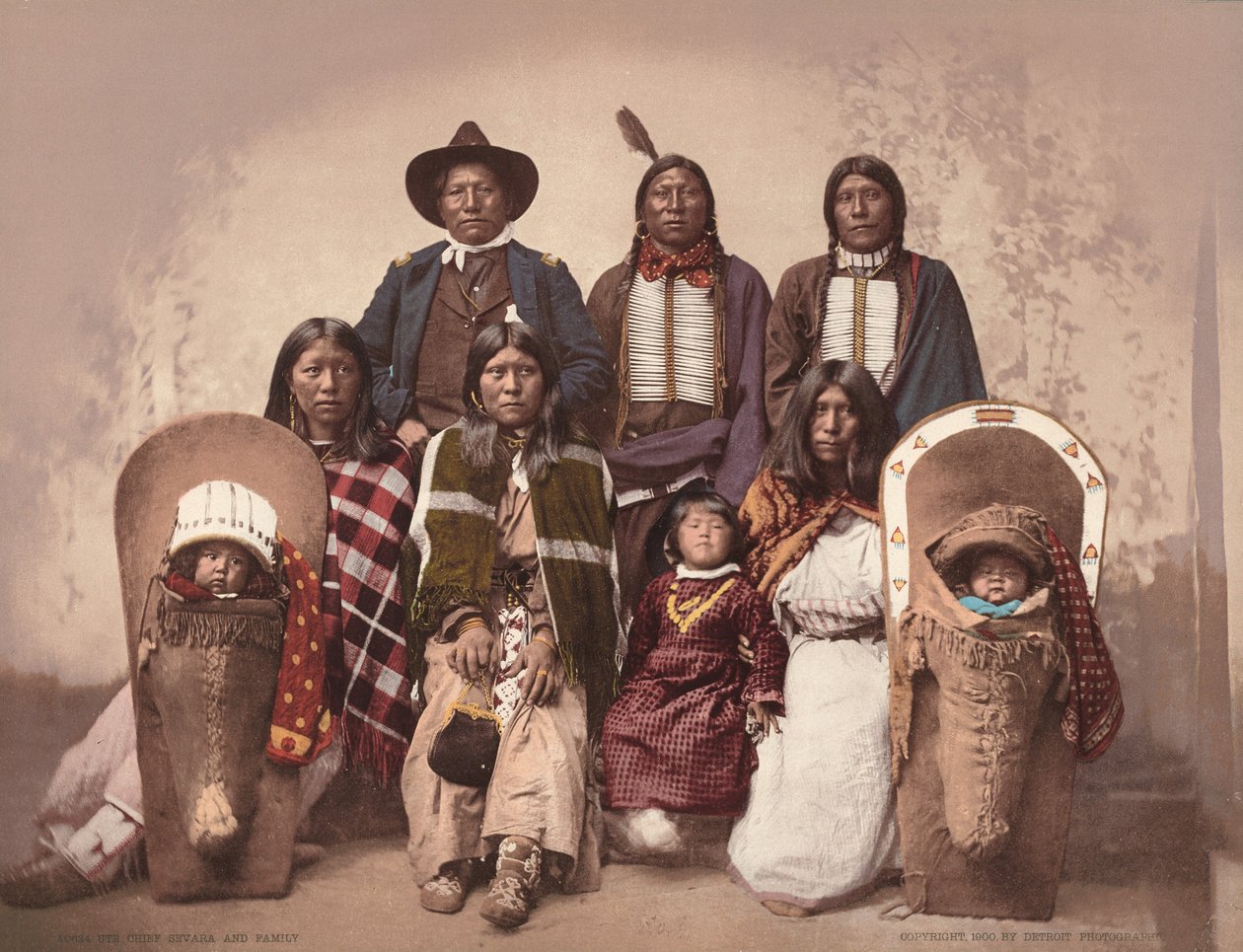Capo Ute Severo e famiglia, 1885 ca. 1885, pubblicato nel 1900 (foto) da Charles A. Nast