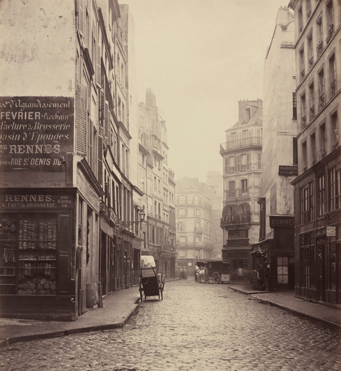 Rue des Lombards, da rue des Lavandières Sainte-Opportune, 1864 (foto) da Charles Marville