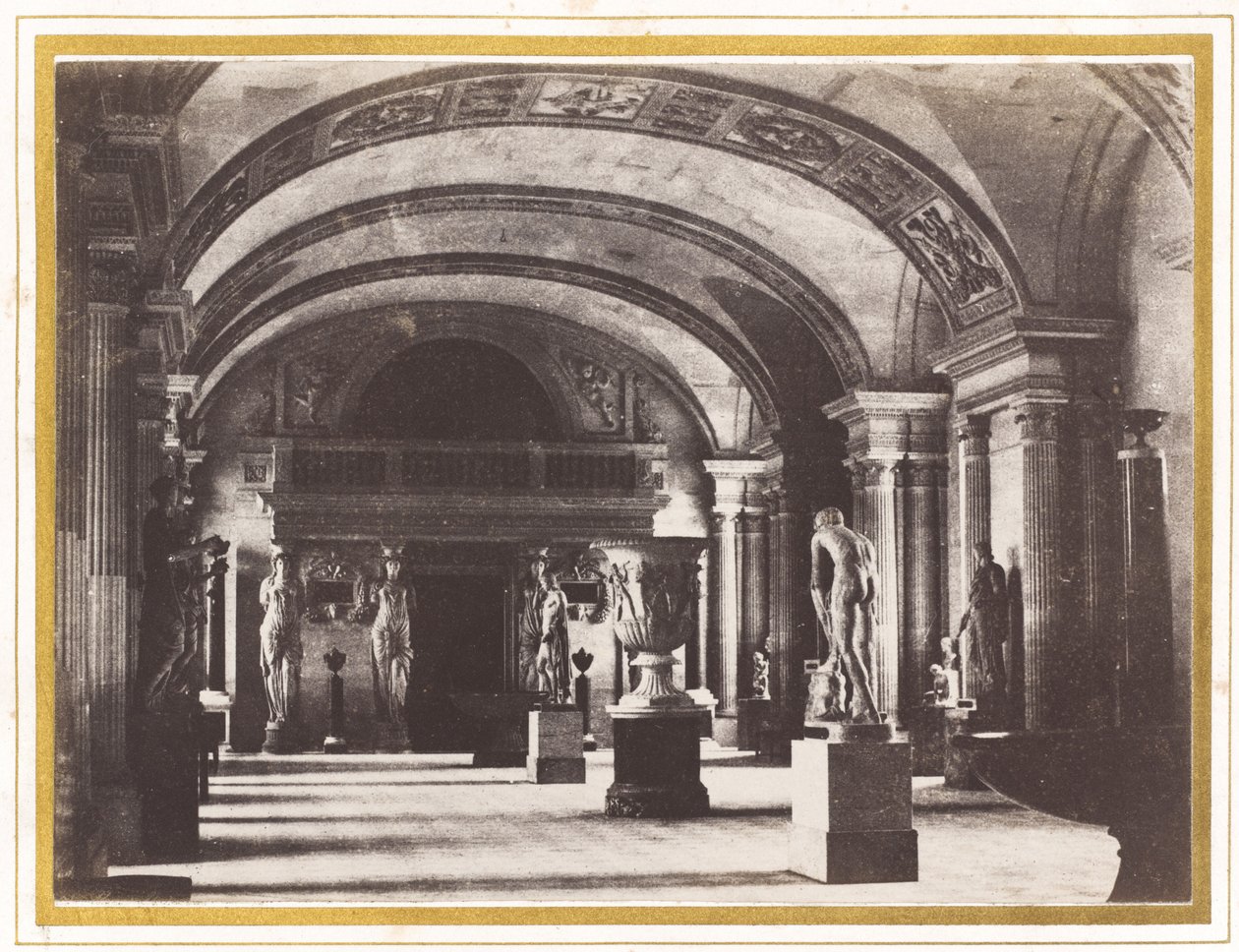 Salle des Cariatides, al Museo del Louvre da Charles Marville