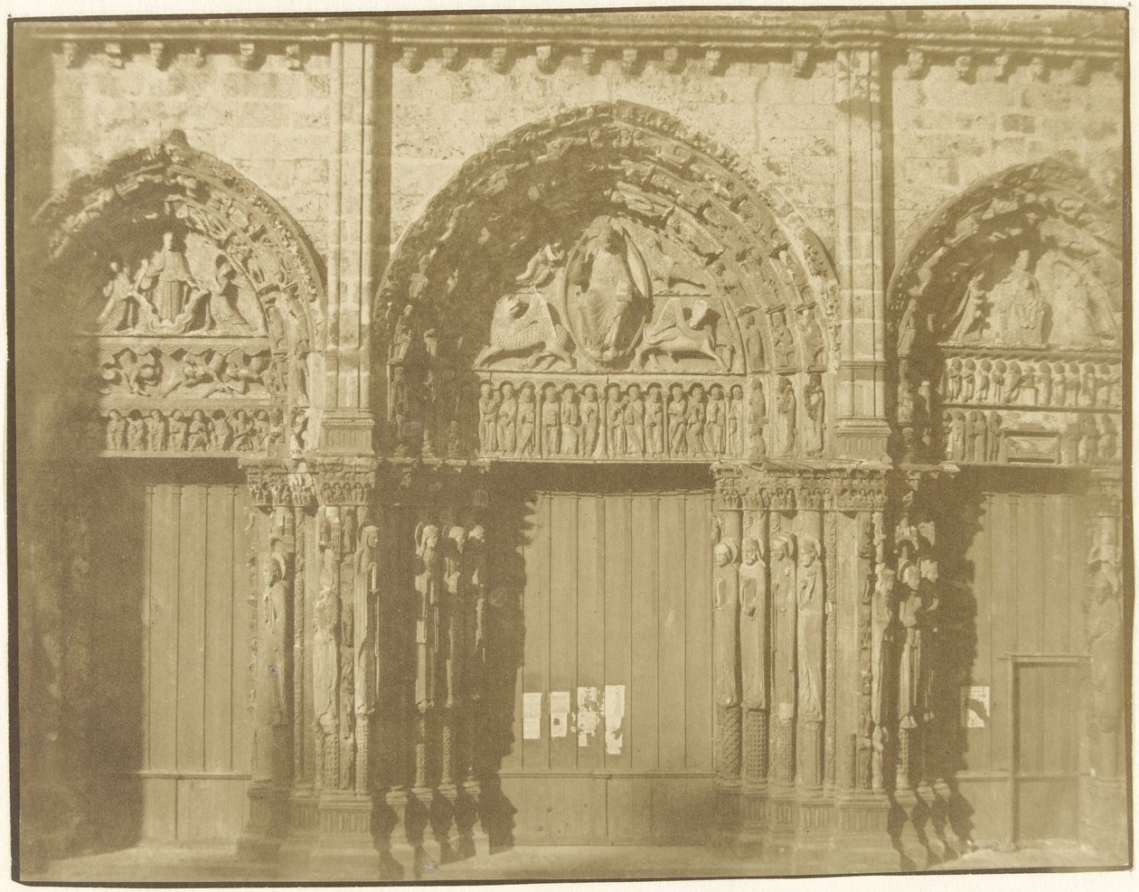 Portale della cattedrale di Chartres da Charles Nègre