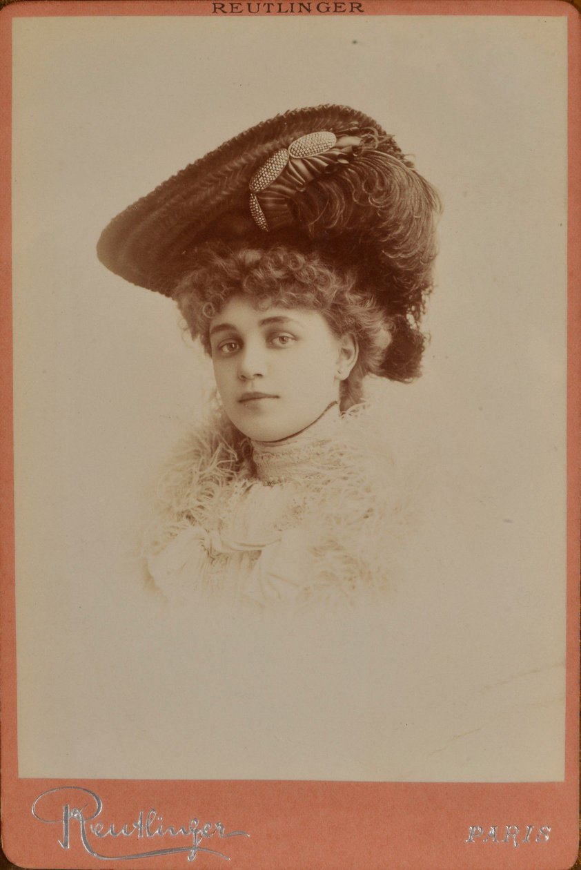 Donna elegante con cappello - Charles Reutlinger da Charles Reutlinger