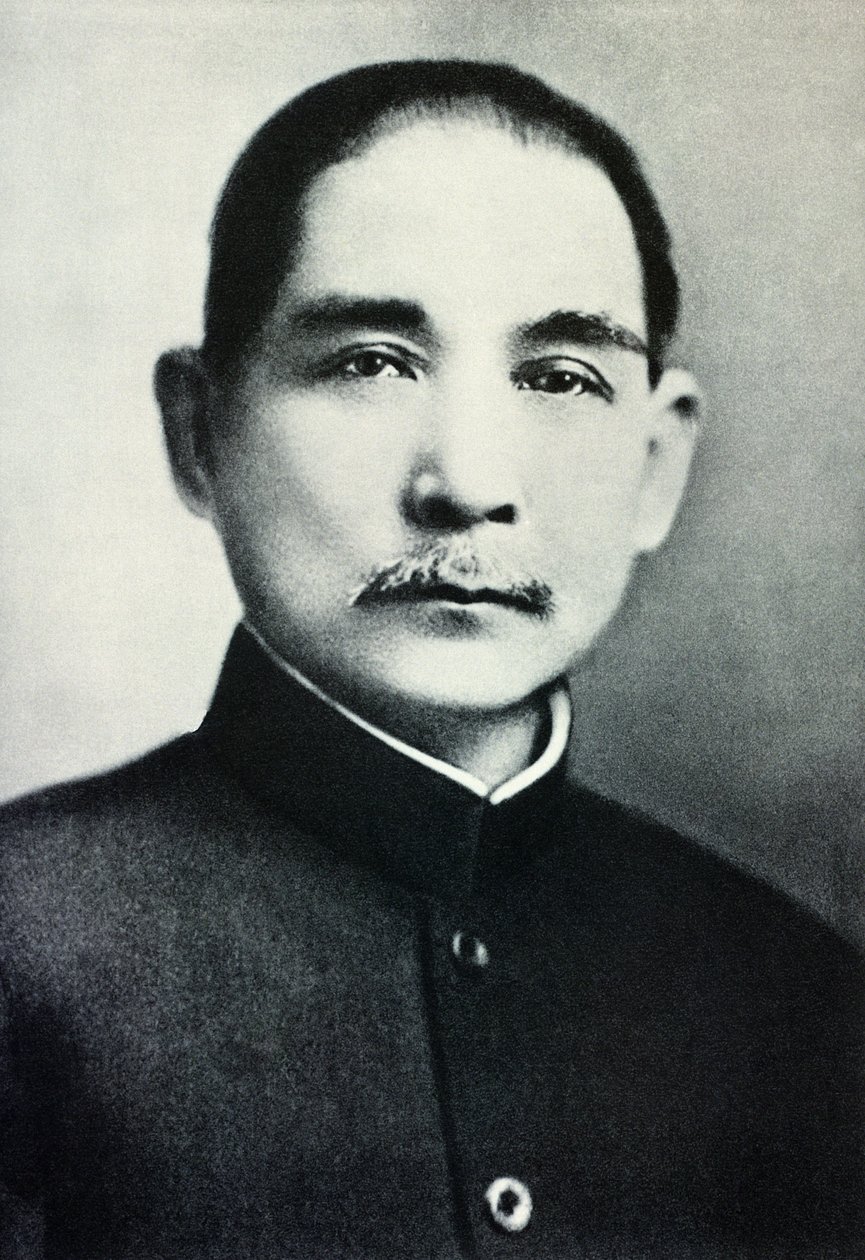 Ritratto del Dr. Sun Yat-Sen (1866-1925) da Chinese Photographer