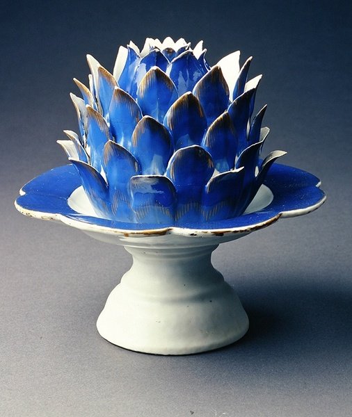 Una zuppiera a forma di verdura, coperchio e tazza, Periodo Jiaqing (1796-1820) c.1800 (porcellana) da Chinese School