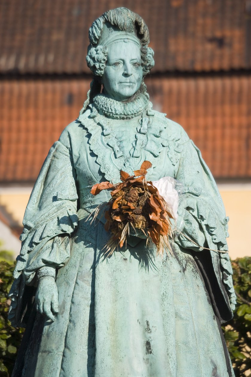 Statua della Regina Caroline Amalie (1796-1881) di Danimarca da Christien Gottlieb Vilhelm Bissen