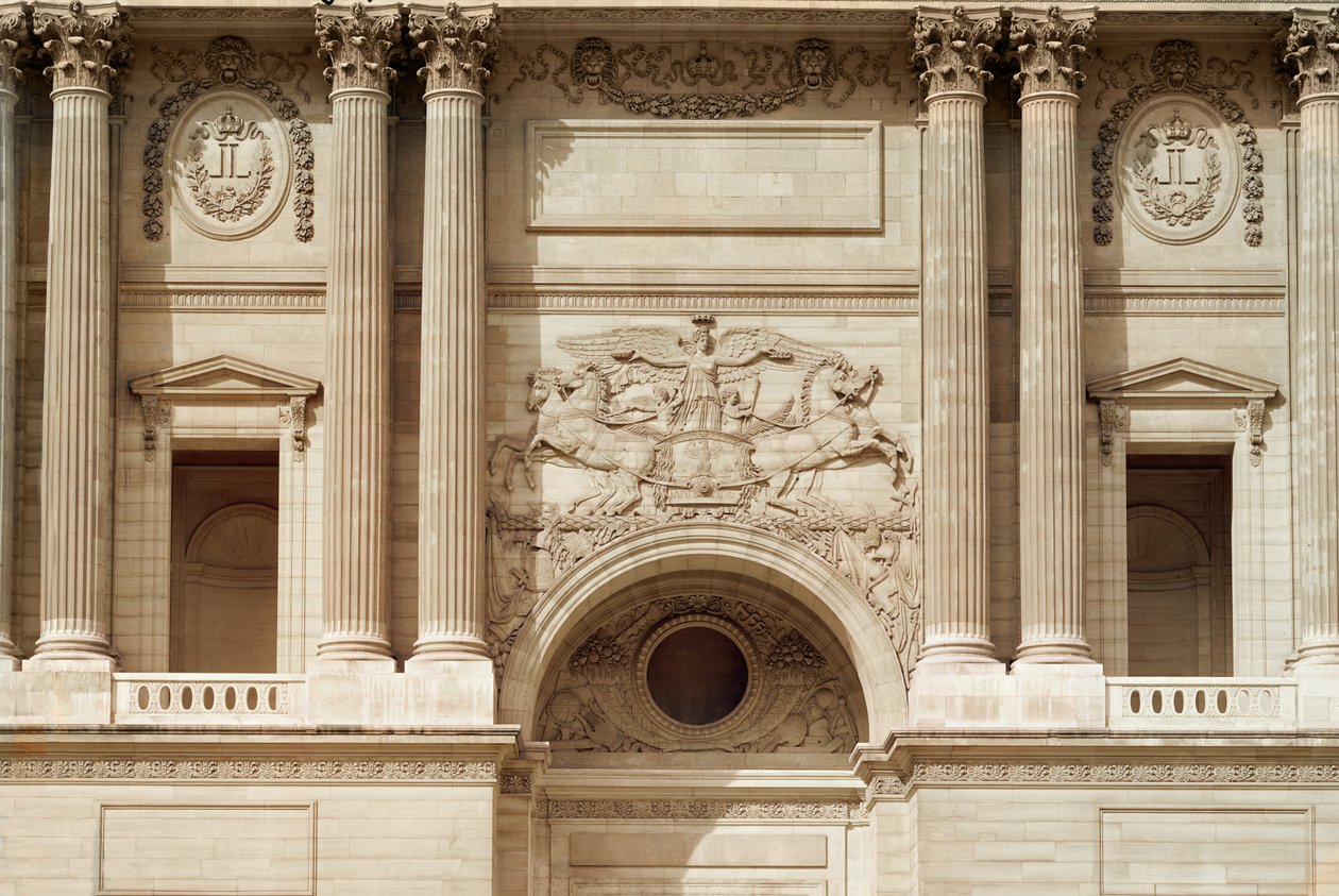 Gloria che distribuisce corone, dalla colonnata del Palais du Louvre, 1807 da Claude Perrault